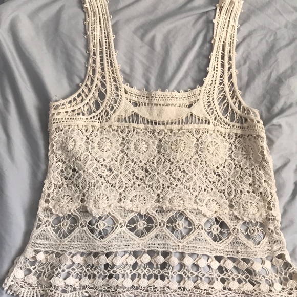 Cream Lace Tank - Picture 2 of 4